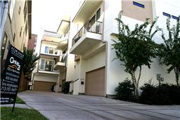 2314 CAMDEN Houston, TX 77021
