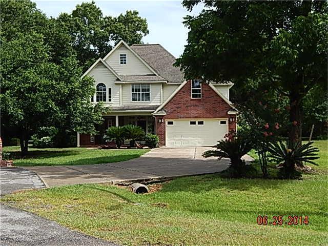 8103 E Laura Cir Baytown, TX 77521
