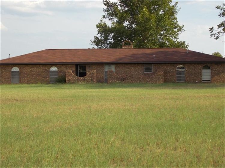 4295 FM 1272 North Grapeland, TX 77859