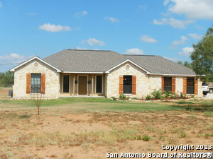 1521 FM 472 Bigfoot, TX 78005