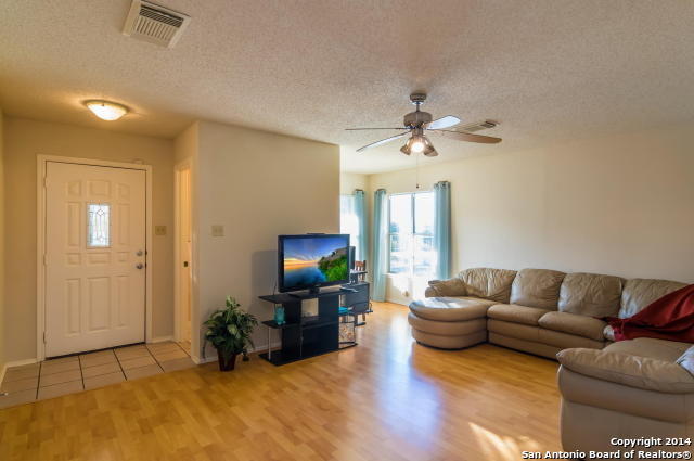 12 Irongate Crk San Antonio, TX 78238