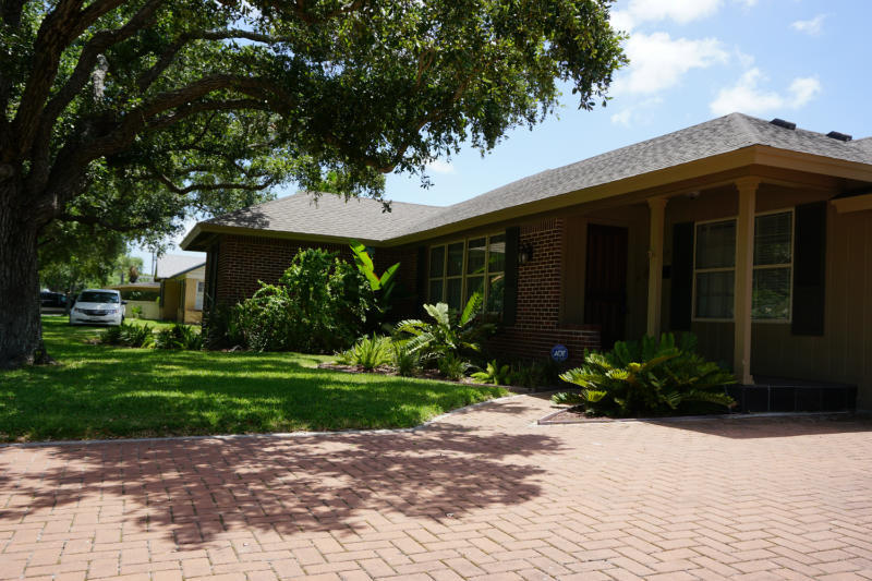 317 Doddridge St Corpus Christi, TX 78411