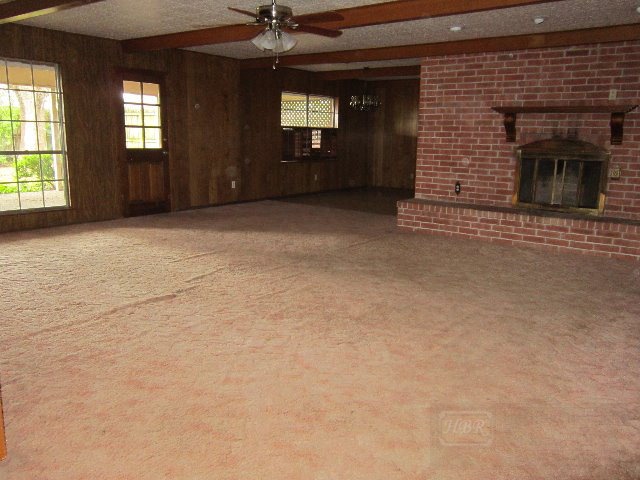 330 Rivers Ave Raymondville, TX 78580