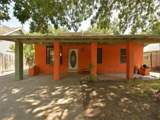 6806 Montana St Austin, TX 78741