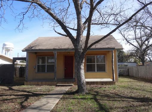 1314 North Park St Uvalde, Tx, 78801 Uvalde County Uvalde, TX 78801