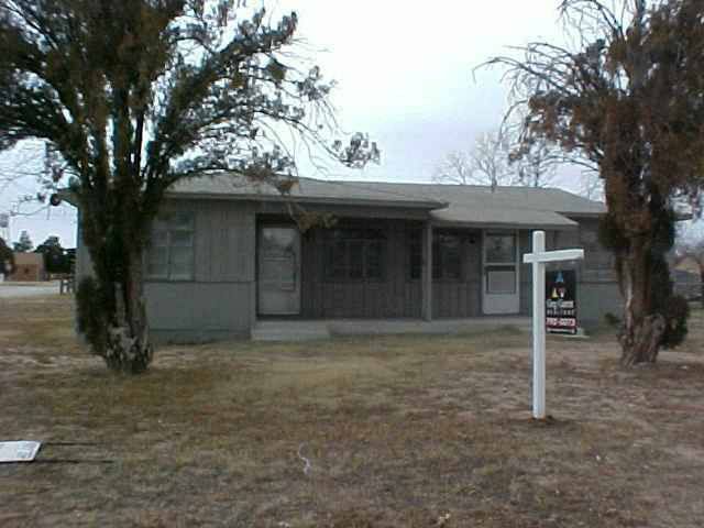 401 Duggan St Anton, TX 79313