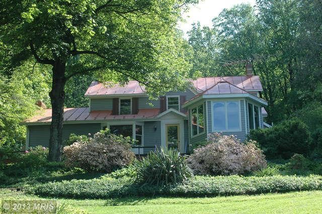 93 BRONSON LN Sperryville, VA 22740