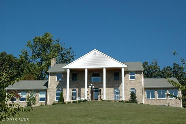 235 KILBY FARM LN Sperryville, VA 22740