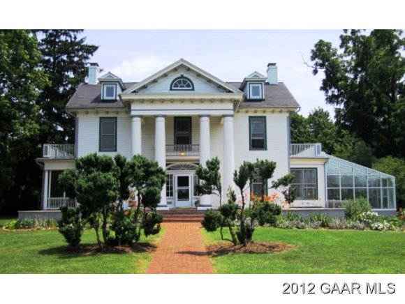 104 Caldwell Ln Fishersville, VA 22939