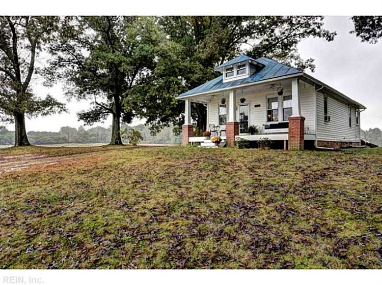 288 GLOUCESTER ROAD Saluda, VA 23149