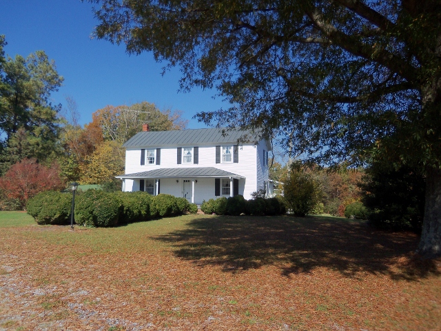2695 County Line Road Cullen, VA 23934