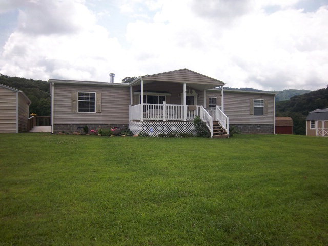 400 Williams Road Marion, VA 24354