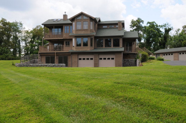 686 Grey Branch Road Rural Retreat, VA 24368