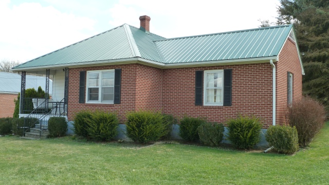 7115 W Lee Highway Rural Retreat, VA 24368