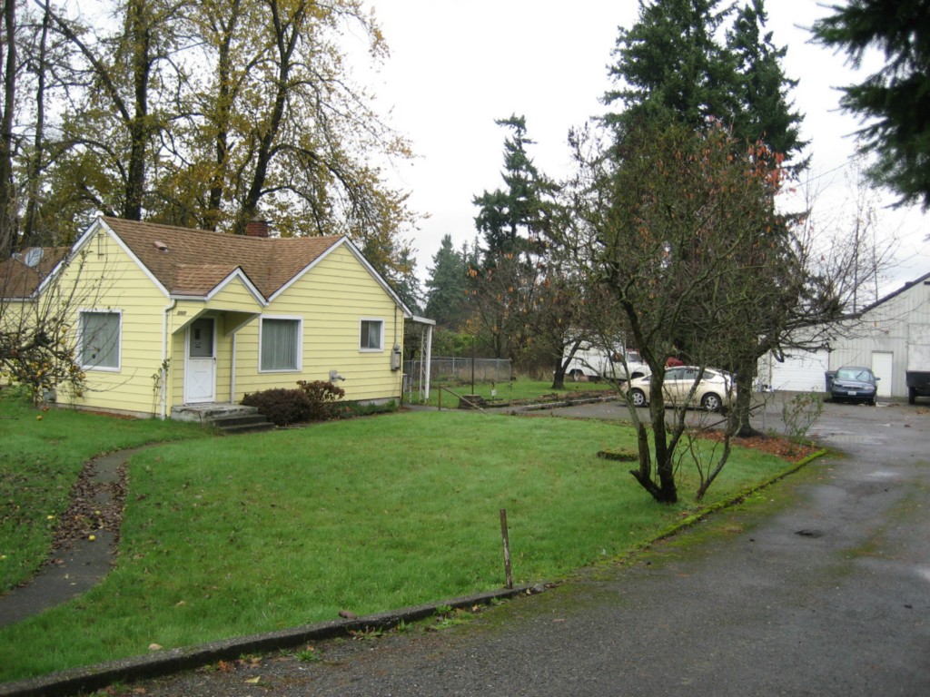 5307 72nd St Tacoma, WA 98443