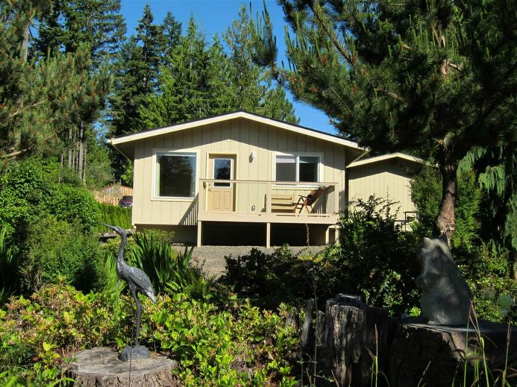 340 E Lakeshore Drive Allyn, WA 98524