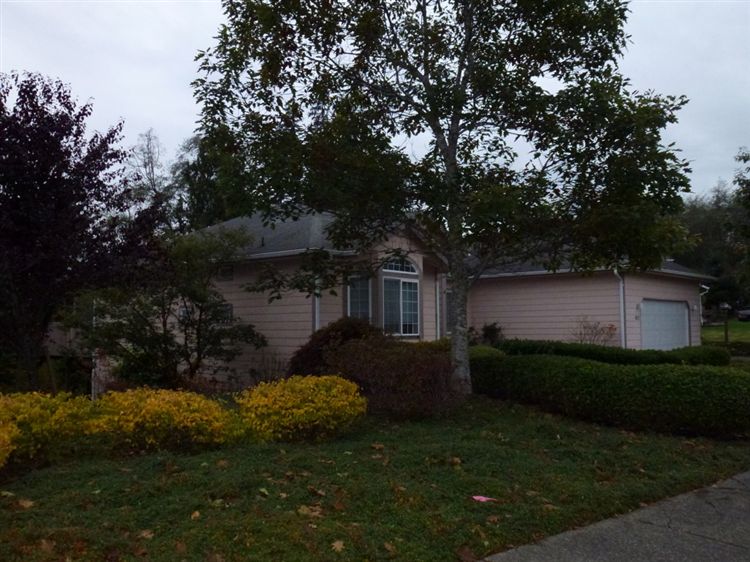 927 Bell Dr Cosmopolis, WA 98537