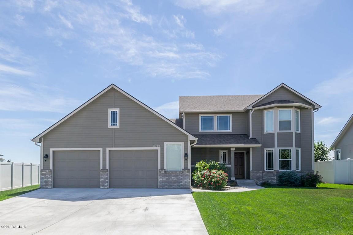 4704 Goat Rocks Ct Yakima, WA 98901