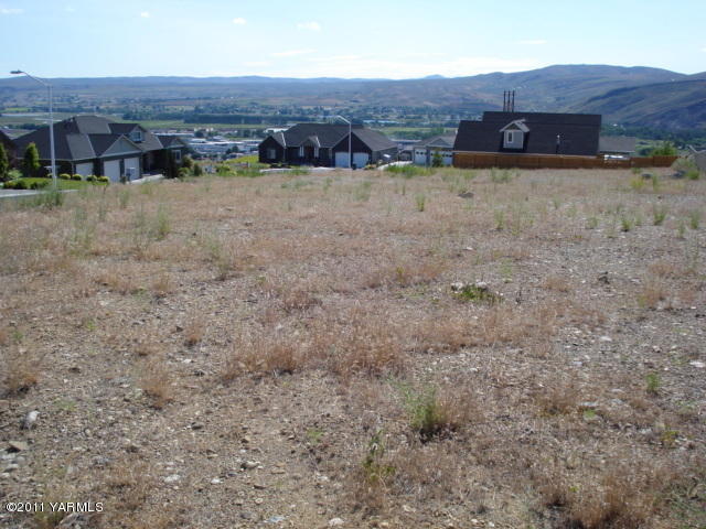 1204 Mayer Ct Lot 22 Selah, WA 98942