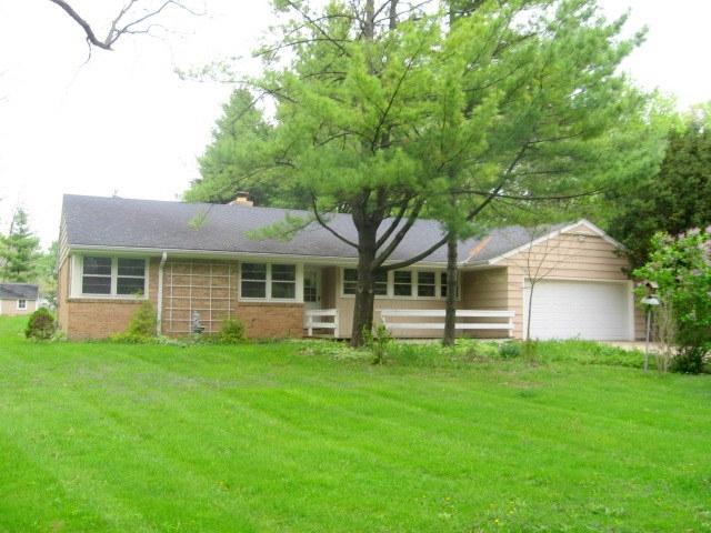 18930 Lothmoor Dr Lower Brookfield, WI 53045