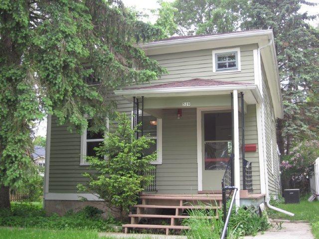 528 S 6th Ave West Bend, WI 53095