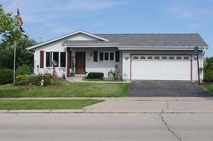 8470 S Shepard Ave Oak Creek, WI 53154