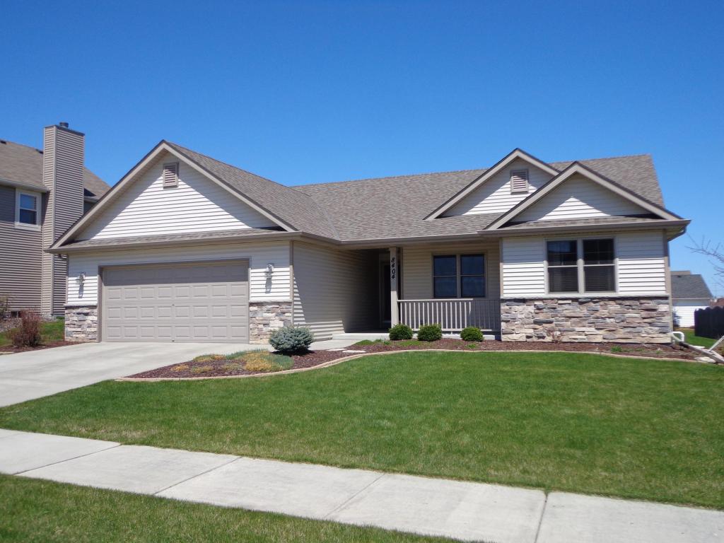 8404 Ivanhoe Pl Sturtevant, WI 53177