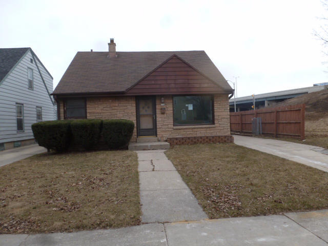 144 S 71st St Milwaukee, WI 53214