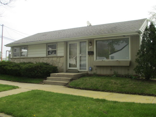 2670 S 64th St Milwaukee, WI 53219