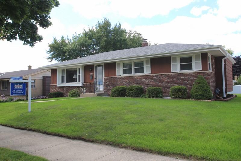 3821 S 93rd Street Milwaukee, WI 53228