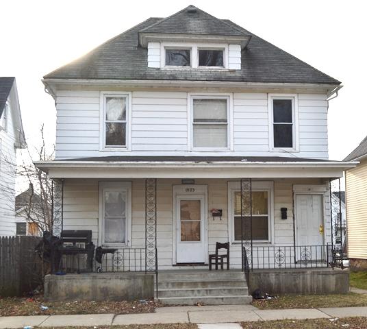 1823 Roe Ave Racine, WI 53404