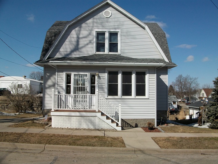 224 E. Cherry Street Lancaster, WI 53813