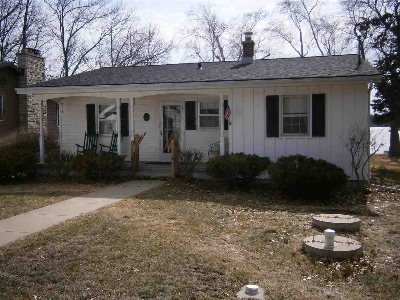 W5737 Island Dr Wyocena, WI 53954