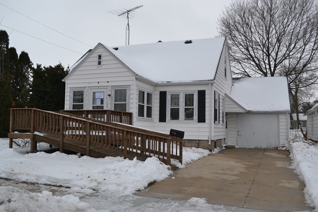 16 S State St Waupun, Wi, 53963 Dodge County Waupun, WI 53963