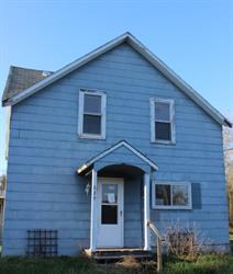 629 W 4Th St Washburn, WI 54891