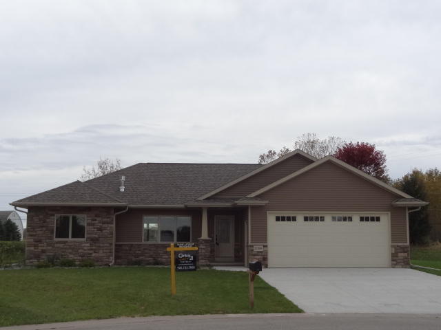 2398 W Barley Way Appleton, WI 54913