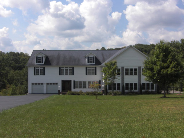581 Clines Country Road Lashmeet, WV 24733