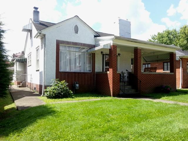 3027 Merrill Ave Huntington, WV 25702