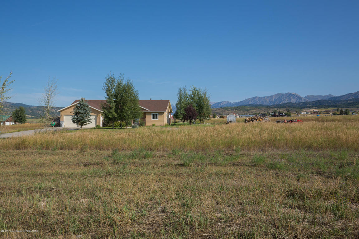 445 Pinto Ln Etna, WY 83118